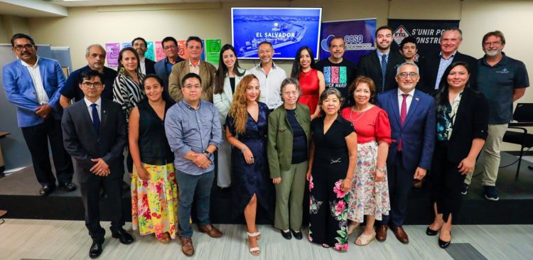 Encuentro. Mira se reunió con empresarios en Quebec y Montreal.  Diario El Salvador.