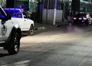 Hombre muere tras ser atropellado en Santa Tecla