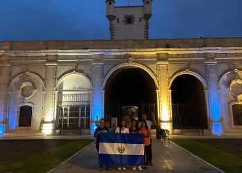 Salvadoreños alrededor del mundo también celebraron la independencia
