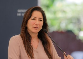 Gobierno de El Salvador entrega viviendas dignas y seguras a 14 familias en San Bartolomé Perulapía