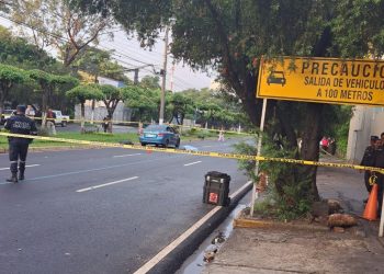 Muere persona tras ser atropellada en bulevar de Los Héroes