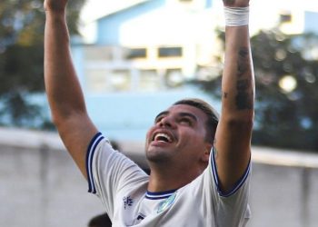Alexánder Larín: «Nunca critiqué cuando no era convocado a la selección, era como un salvadoreño más apoyando»