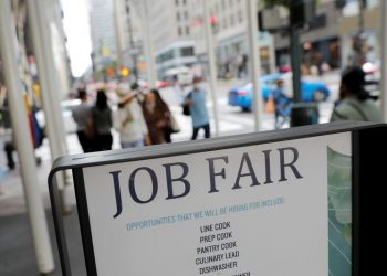 El desempleo en EE. UU. aumenta a 3.8 % en agosto