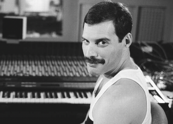 El piano de Freddie Mercury, subastado por $2 millones