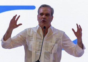 República Dominicana cierra frontera con Haití