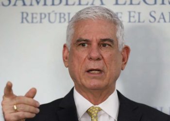 Rodolfo Parker, su esposa y tres hijos son demandados por enriquecimiento ilícito de $ 2.3 millones