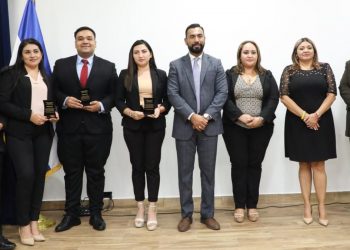 Universidad Evangélica celebra el mes de la mediación jurídica