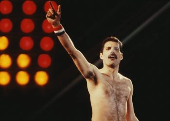 Comienza excepcional subasta de miles de objetos personales de Freddie Mercury