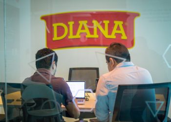 DIANA lanza FUSIÓN para crear comunidades digitales en El Salvador