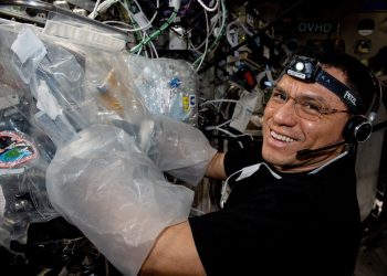 Frank Rubio cumple un año en el espacio con nuevos hallazgos 