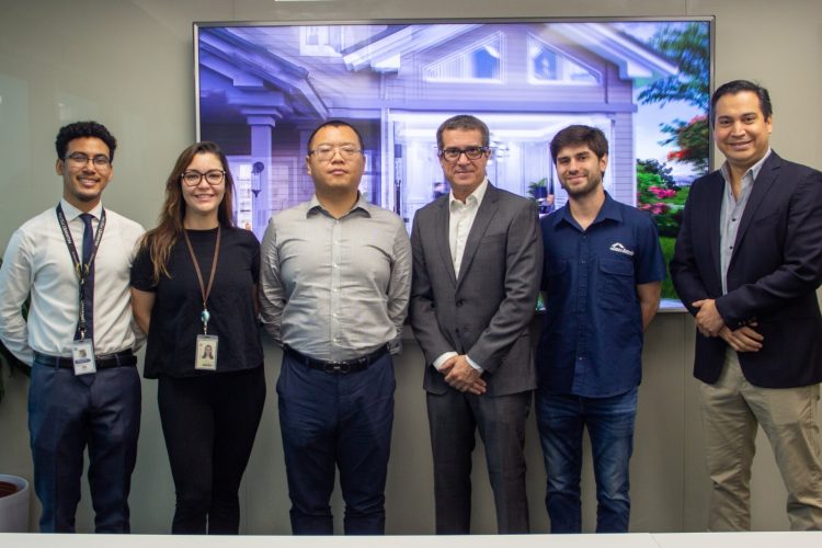 En la actualidad, Huawei es líder en el mercado de equipos de energía solar.