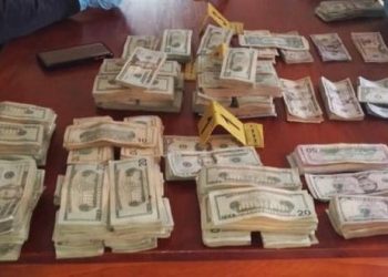 Policía captura a una mujer por tráfico de drogas en Ahuachapán