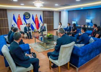 Delegación asambleísta de hacienda y economía de China visitan el país