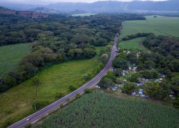 Dirección de Obras Municipales entrega mejoramiento de calle rural de San Julián, Sonsonate