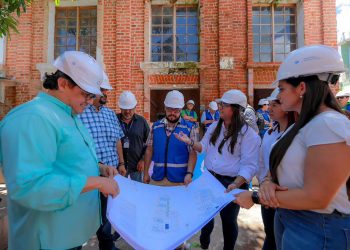 Comienza la reconstrucción de centro escolar histórico en Santa Ana