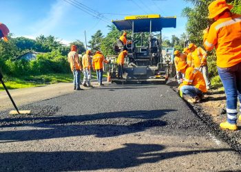 El Fondo de Conservación Vial repara calles hacia playas de Conchagua, La Unión