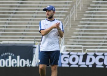 Gerson Pérez: «El triunfo para El Salvador llegará en tiempo corto, sus jugadores son resilientes»