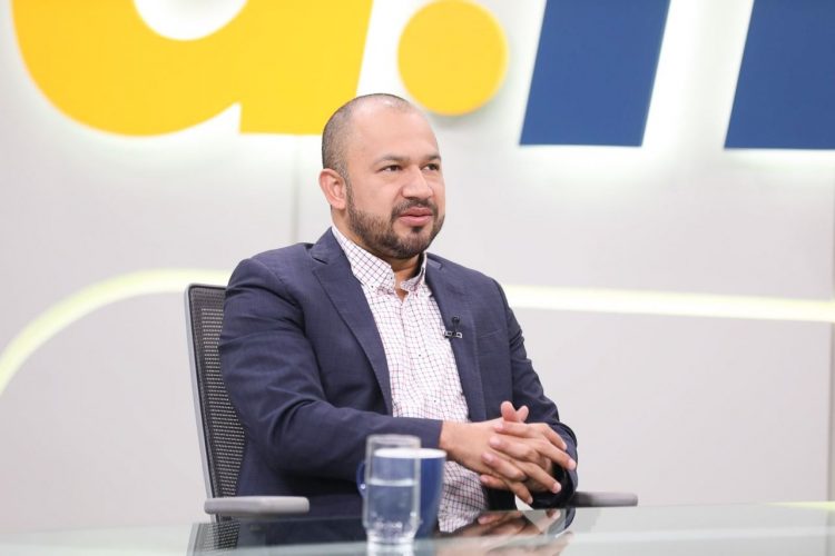 El director de Educación Superior, Christian Aparicio, brindó declaraciones este martes en la entrevista A:M.