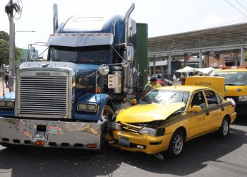 Los conductores irresponsables provocan el 95 % de los siniestros viales en El Salvador