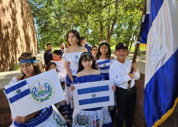 Consulado en Colorado celebra la independencia de El Salvador
