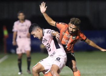 El clásico Águila-Alianza fue tacaño en goles