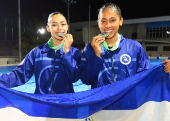 El Salvador conquistó dos platas en natación artística