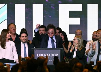 Javier Milei logra el respaldo de Patricia Bullrich para segunda vuelta en presidenciales de Argentina