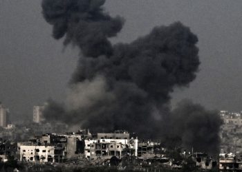 Médicos descubren con horror a familiares entre los muertos de Gaza