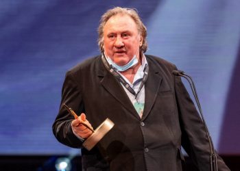 Actor francés Gérard Depardieu rechaza acusaciones de violaciones y agresiones sexuales