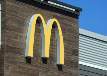 McDonald’s obtiene resultados por encima de lo esperado gracias a alzas de precios
