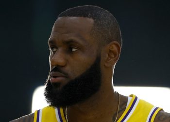LeBron James dedica su temporada 21 en la NBA a su hijo