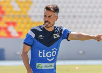 Rubén de la Barrera solicitó a Fesfut vuelo chárter para ir a Martinica