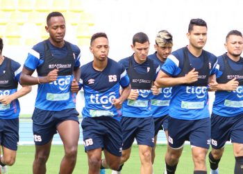 Narciso Orellana, Bryan Tamacas y Amando Moreno vuelven a estar disponibles en la Azul