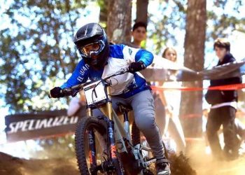 Plata para Mariana Salazar en evento Panamericano de Downhill