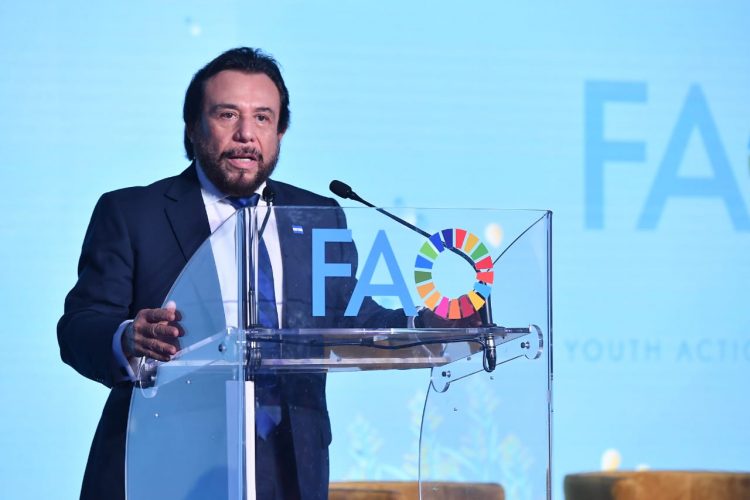 El vicepresidente, Félix Ulloa, destacó que El Salvador desarrolla un entorno de innovación tecnológica en sus sistemas agrícolas.