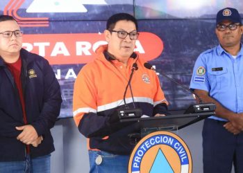 Dos personas han fallecido en El Salvador debido a la crecida de quebradas y ríos