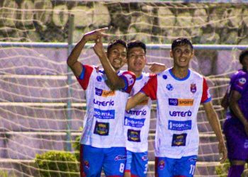 Santa Ana celebra en la cueva de los alacranes