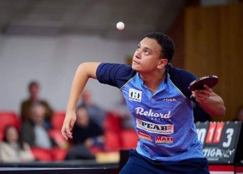 Tenismesista Diego Orantes compite en evento mundial en Estocolmo, Suecia