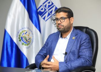 871,000 salvadoreños en el exterior tienen DUI
