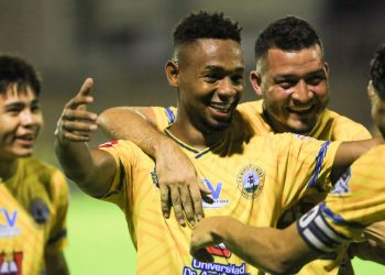Municipal Limeño encendió la avioneta