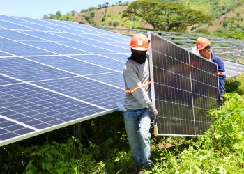 Gobierno de El Salvador avanza en la construcción de Talnique Solar