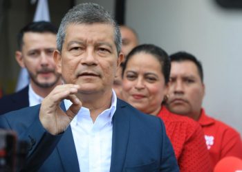 FMLN no tiene solvencia para pedir debate