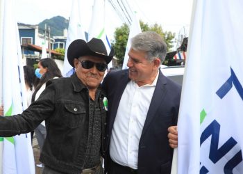 Nuestro Tiempo pide inscribir a Héctor Silva para diputado