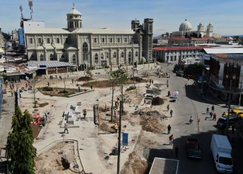 Avanza remodelación del Parque de las Banderas