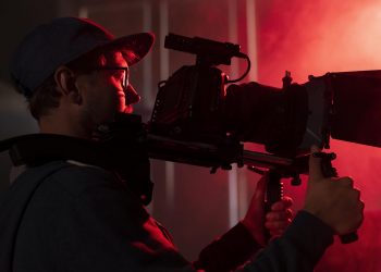 ESCINE lanza el Laboratorio de Creación: del Teatro a la Imagen, impartido por director de Disney