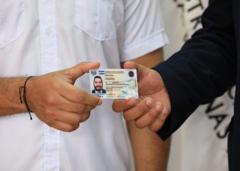 La diáspora podrá renovar el DUI hasta el 5 de noviembre