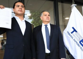 El partido Nuestro Tiempo quiere impedir la candidatura presidencial de Nayib Bukele