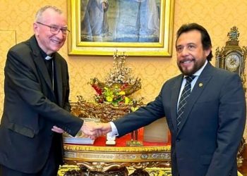 Vicepresidente Ulloa se reúne con el secretario de Estado de la Ciudad del Vaticano