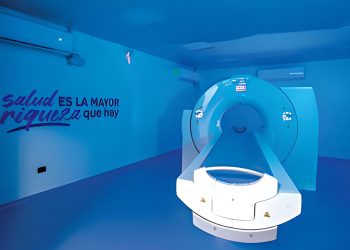 Equipan hospitales con modernos tomógrafos y resonadores magnéticos