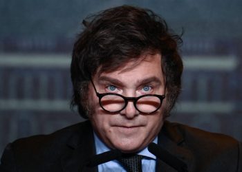 «Hoy comienza la reconstrucción de Argentina», promete el presidente electo Milei